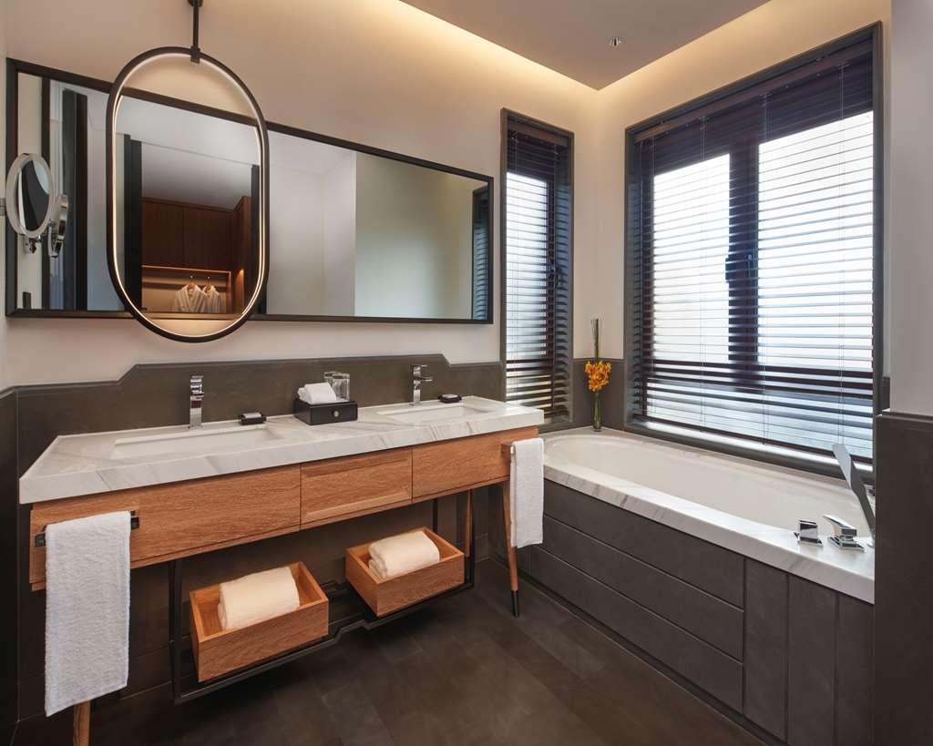 Grand Hyatt Shenzhou Peninsula Hotel Wanning Ruang foto