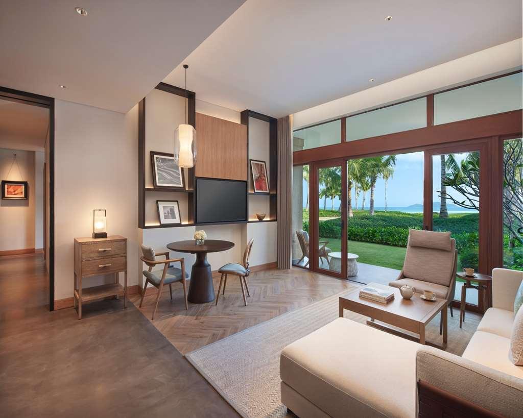 Grand Hyatt Shenzhou Peninsula Hotel Wanning Ruang foto
